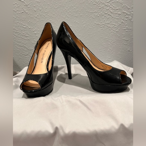 Marc Fisher black patent leather platform peep toe high heeled shoes size 7 - Picture 1 of 15